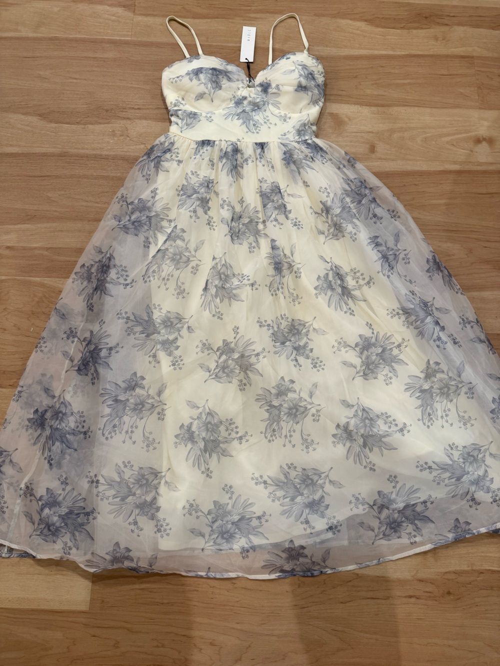 NWT Mable Sweatheart Neck Tulle Ivory and Blue Floral Maxi Dress Medium